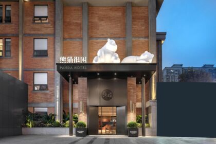 Cina, hotel a tema panda a Chengdu: i prezzi, le stanze e l'arredamento