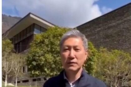 Il nuovo ambasciatore coreano, Noh Jae-Heon incontra Fu Bao in Cina: il VIDEO