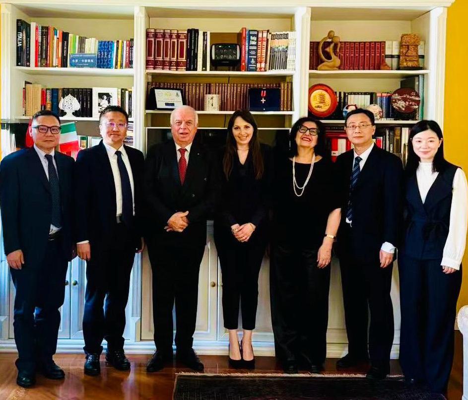 Roma, l'associazione di promozione sociale Ciao Panda riceve la delegazione di Chengdu